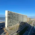 Sky Sea View 公寓